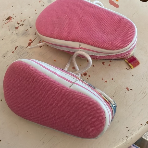 Laura‎ Ashley Baby Sandals and Deck Shoes 2 pair - Picture 9 of 11